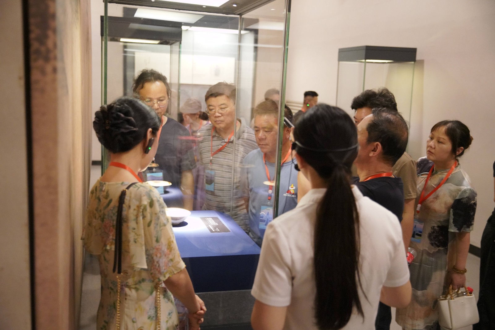 20240726美术名家来我区采风 (6)(1).jpg