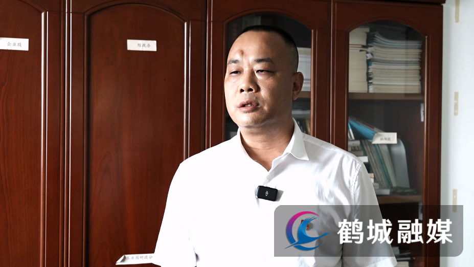 鹤城区财政局党员干部热议党的二十届三中全会（半成品）.mp4_20240731_165024.655.jpg