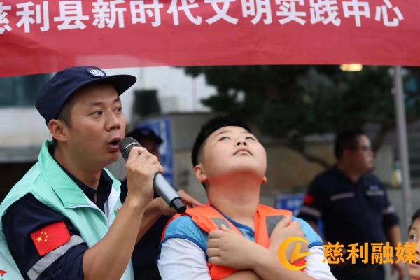 溺水救人·.jpg