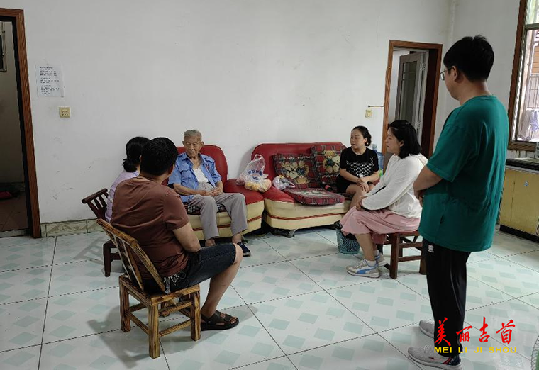 湘西州文旅服务中心深情慰问抗美援朝退伍老兵 共筑精神传1.png