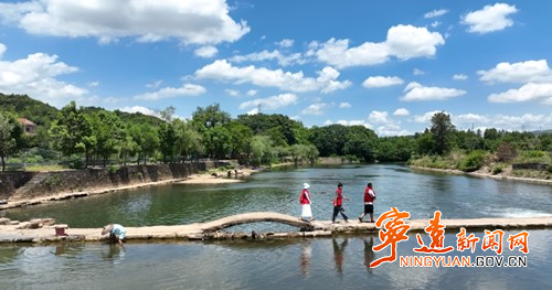 宁远：乡村自建游泳池  筑牢防溺水安全堤3_副本500.jpg