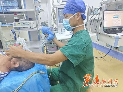 宁远：生命之门的守护者_副本500.jpg