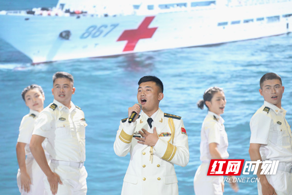 3歌唱表演——王文斌摄影.jpg