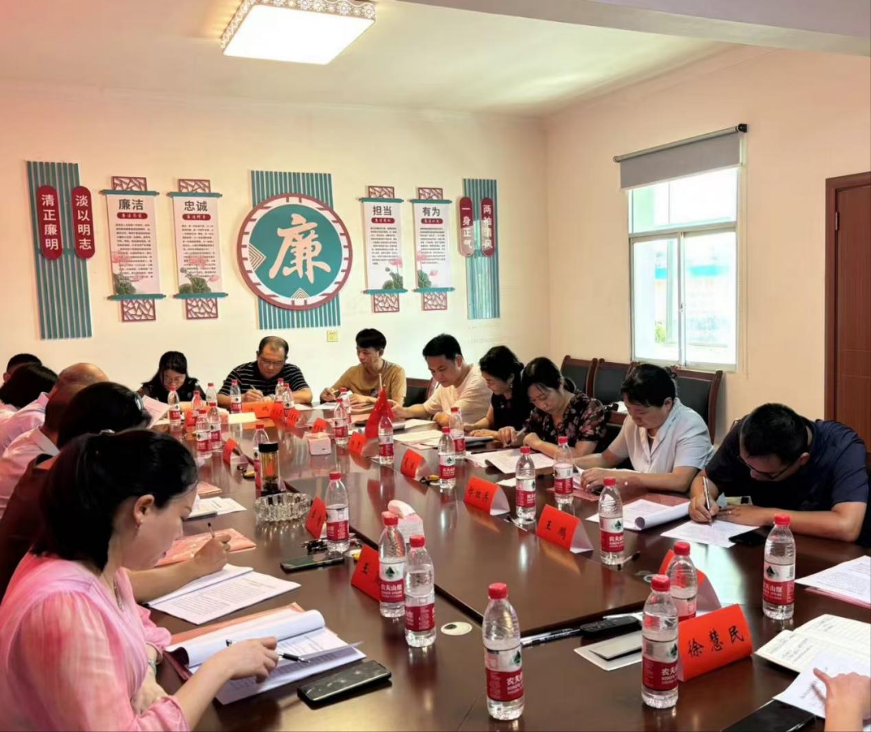 邵阳市大祥区召开2024年党外代表人士座谈会(图2)