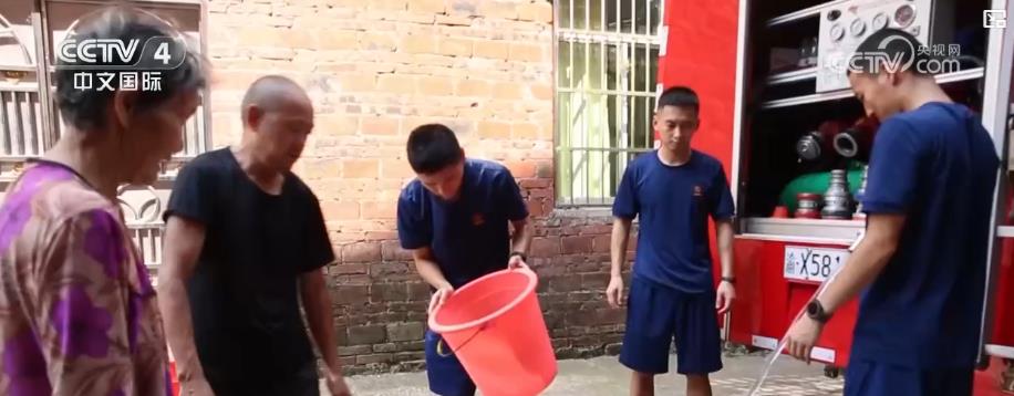 调配供水、开放服务点……川渝地区多举措应对高温天气 保障民生