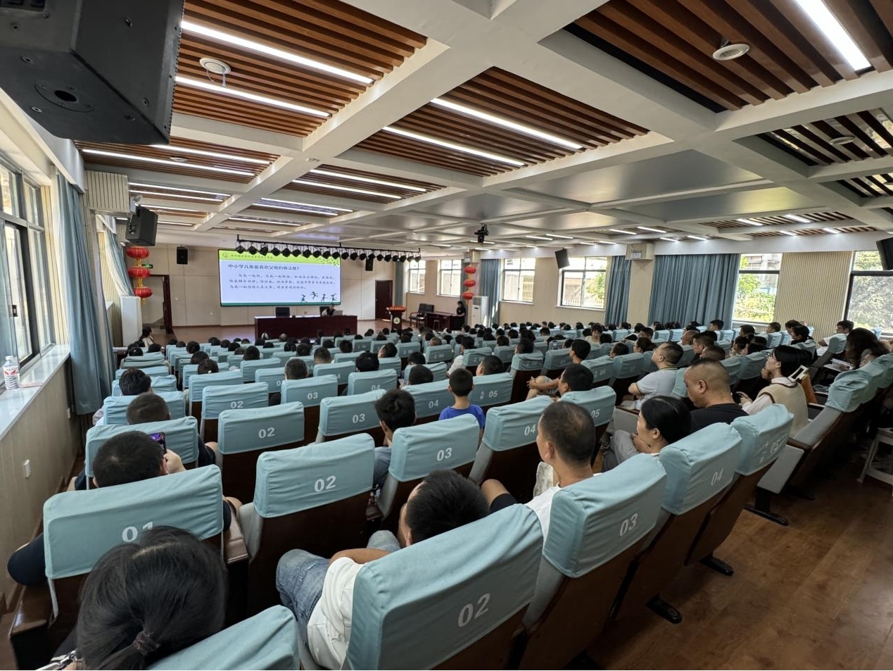 图片2.jpg 图片2.jpg