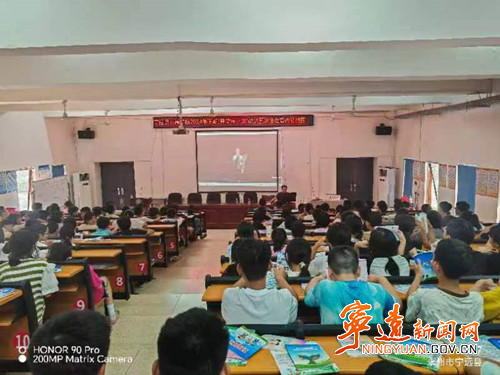 宁远：政法“五老”传真经_副本500.jpg
