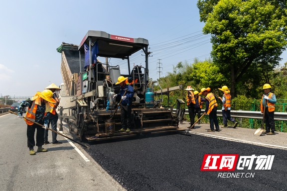 增“颜值”  提“气质”  长永高速路面中修工程完工