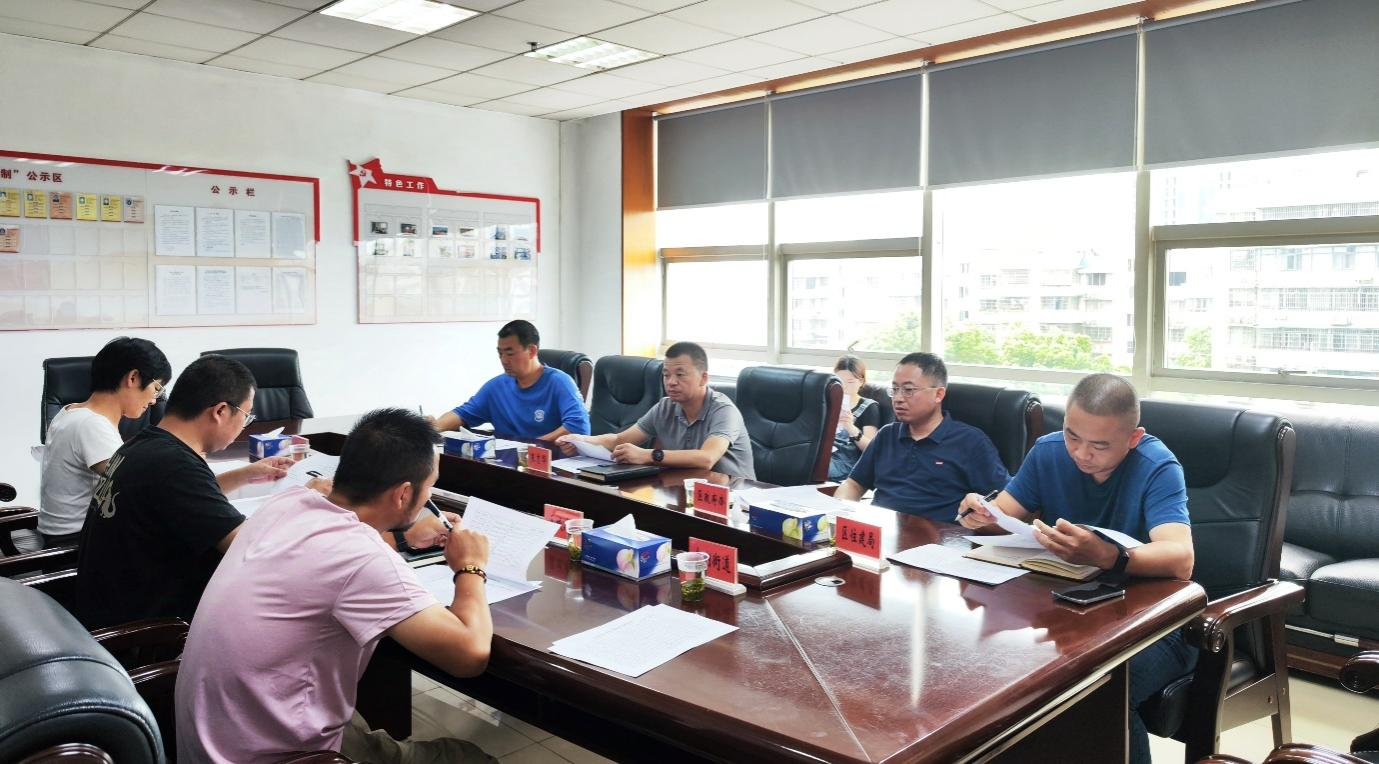 张志华组织召开蓝天保卫战专题调度会.png