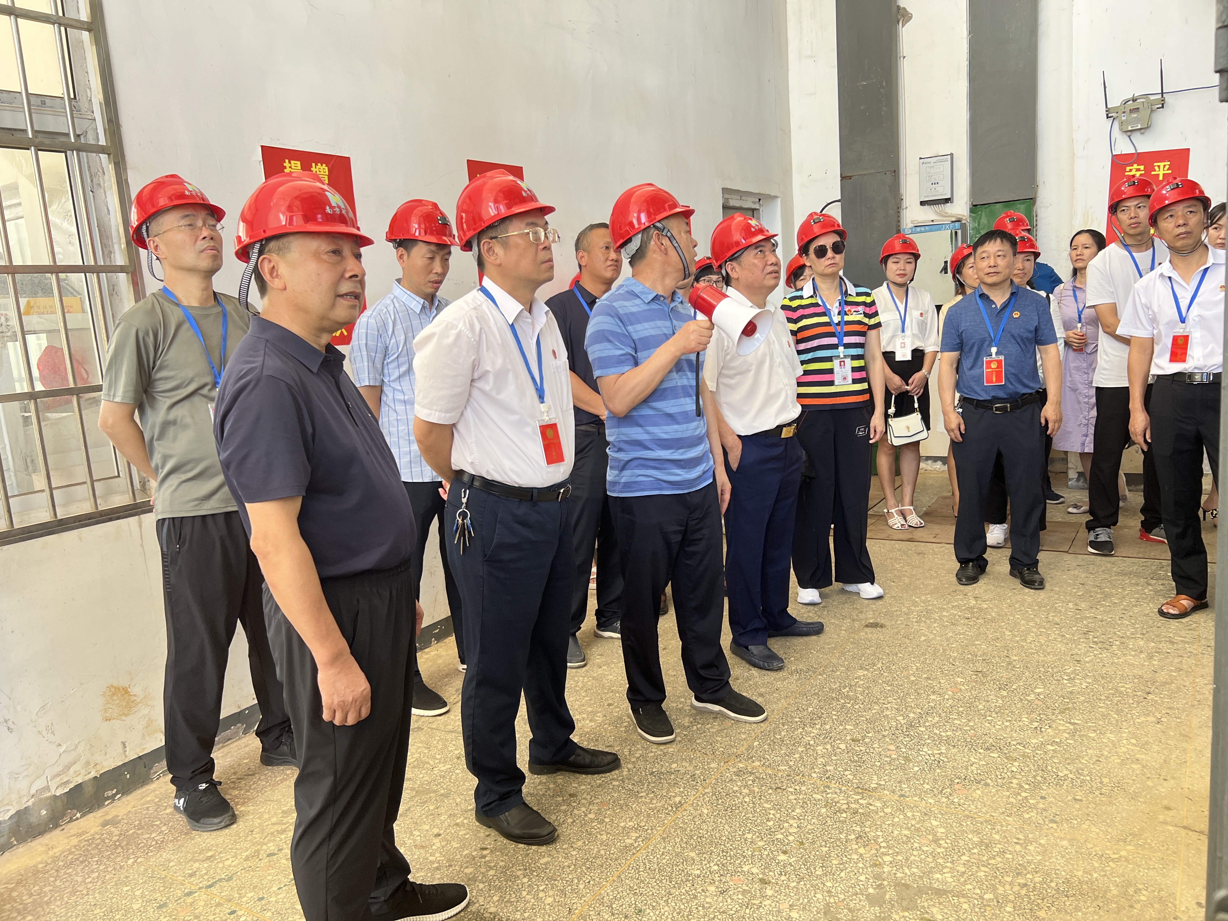 4e9b9cbbaf8db1757fc13206e6e4474.jpg 4e9b9cbbaf8db1757fc13206e6e4474.jpg