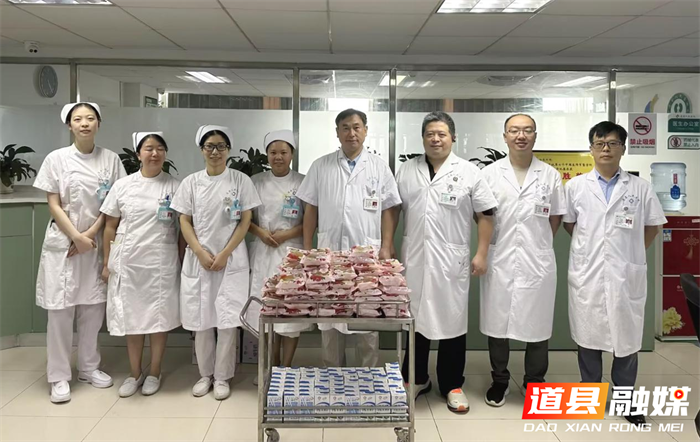 圆圆中秋月，浓浓医患情‖道县人民医院医务人员与患者一起欢度中秋1_副本.png