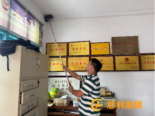 图1.jpg