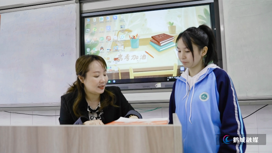 成品（我要上大学）二 折翼少年 绽放最美青春.mp4_20240919_164749.552_副本.png