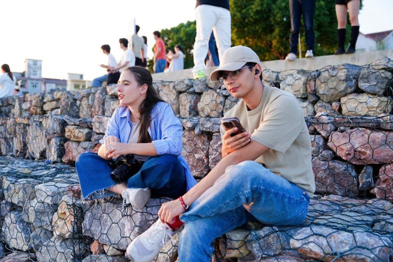 【2024打卡中国】镜头下的安徽美到犯规 外国网红博主争相打卡(组图) 【2024打卡中国】镜头下的安徽美到犯规 外国网红博主争相打卡(组图)_fororder_wps_doc_6