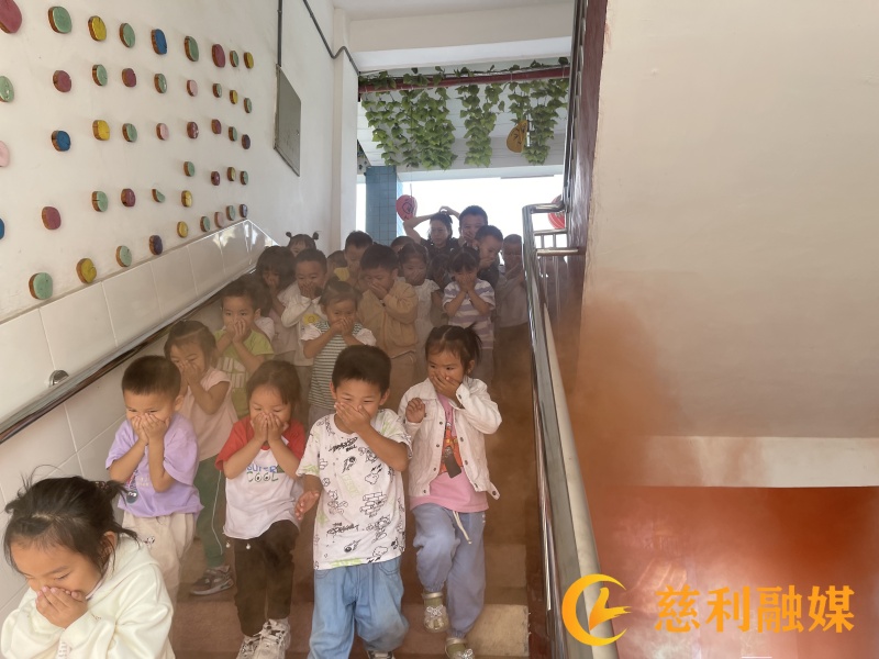 cbca9cdeb16ab528bc30b3f7120fdc3_副本.jpg