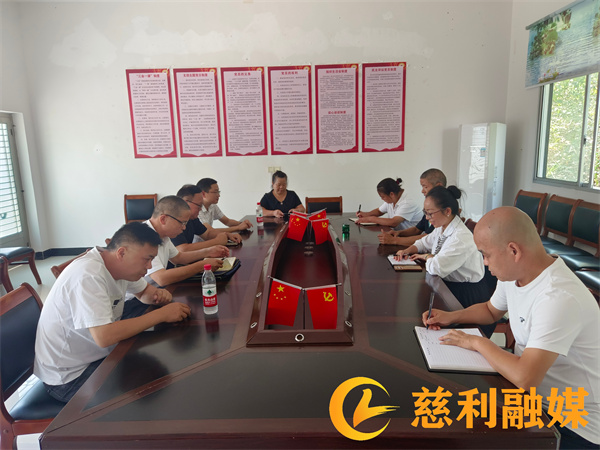 dd85f9ab125f41746a5a9ccfeeba250.jpg