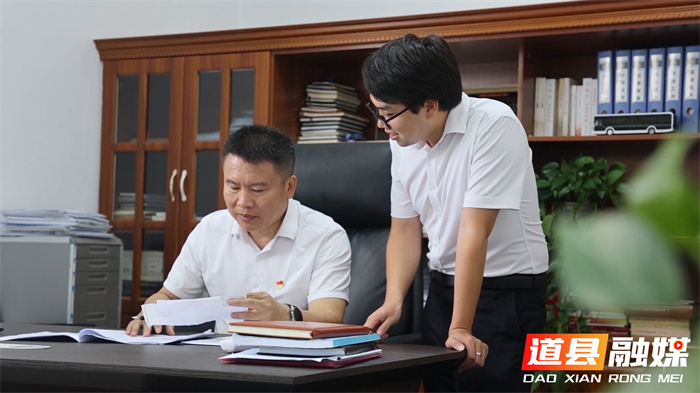 市人大代表郑国喜：“人民公交”交的是人民的心5_副本.jpg