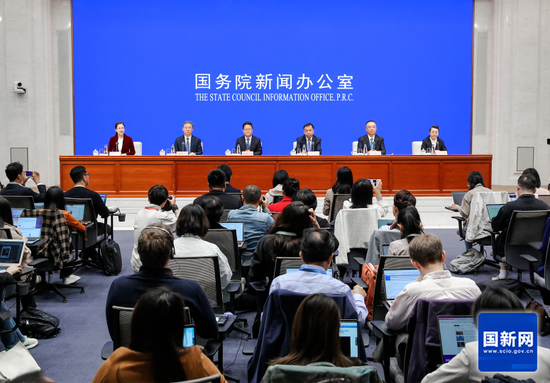 The State Council Information Office of China (SCIO) holds a press conference on Oct. 8, 2024, to introduce the relevant situation of systematically implementing a package of incremental policies. (Photo/SCIO)