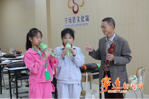 宁远：免费培训点缀多彩童年3_副本500.jpg