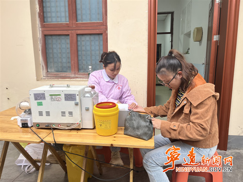 宁远：无偿献血献爱心 传递社会正能量_副本500.jpg