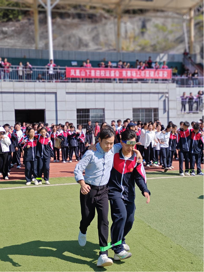 江永：激情澎湃竞技场，少年壮志显锋芒3.png