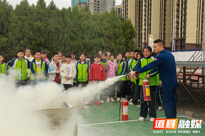 道县消防救援大队多措并举，持续筑牢冬春火灾防控防线7_副本.jpg