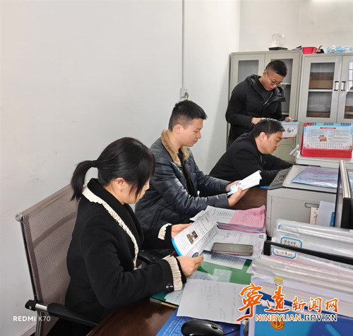 宁远：强化安全意识 安全生产不放松_副本500.jpg