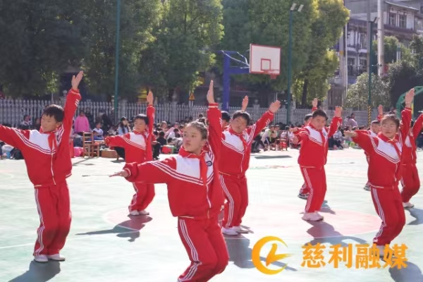 19ea8fb62cb0ff87a62cfb86a8eb8ad.jpg