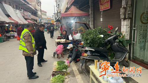 寧遠：整治“馬路市場” 有“力度”更有“溫度”_副本500.jpg