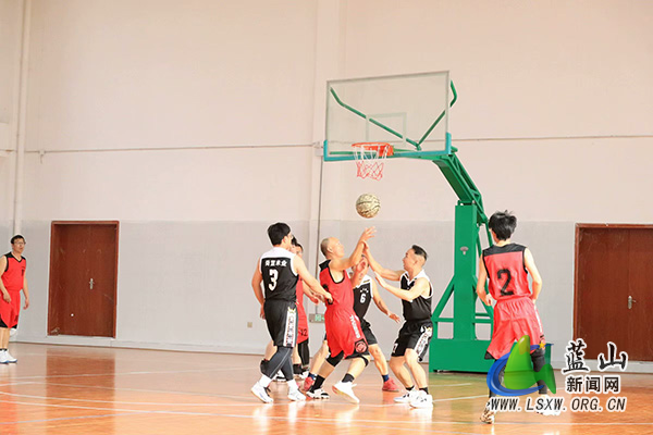 生命不息 运动不止——大桥学校承办蓝山县第三十一届山区片教职工篮球赛.jpg 生命不息 运动不止——大桥学校承办蓝山县第三十一届山区片教职工篮球赛.jpg