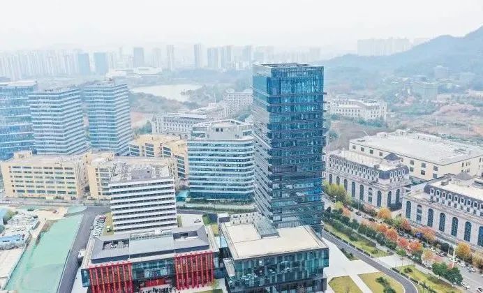 全球首例！盒式结构“摩天工厂”交付入驻！