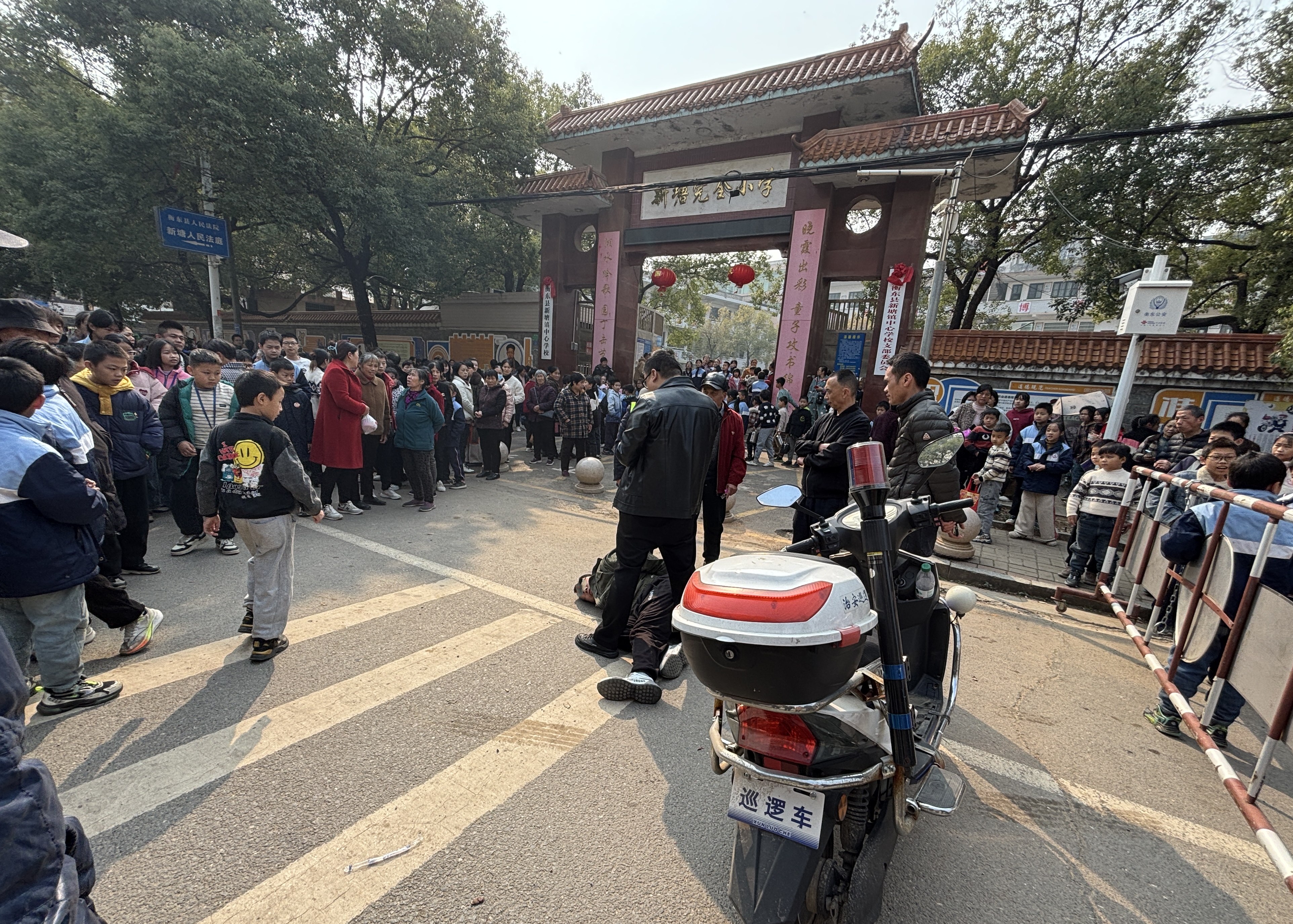 制服不法人员_副本.jpg