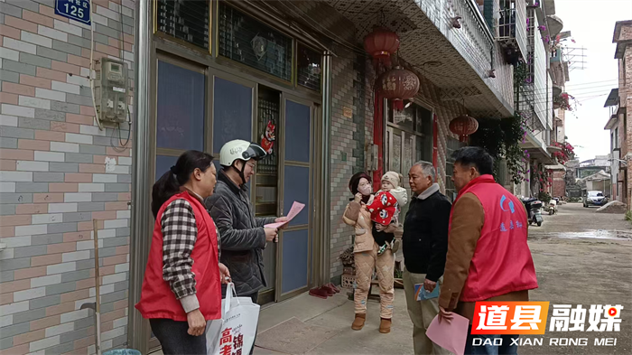 道县东门街道：持续做好应对低温雨雪冰冻天气宣传2_副本.png