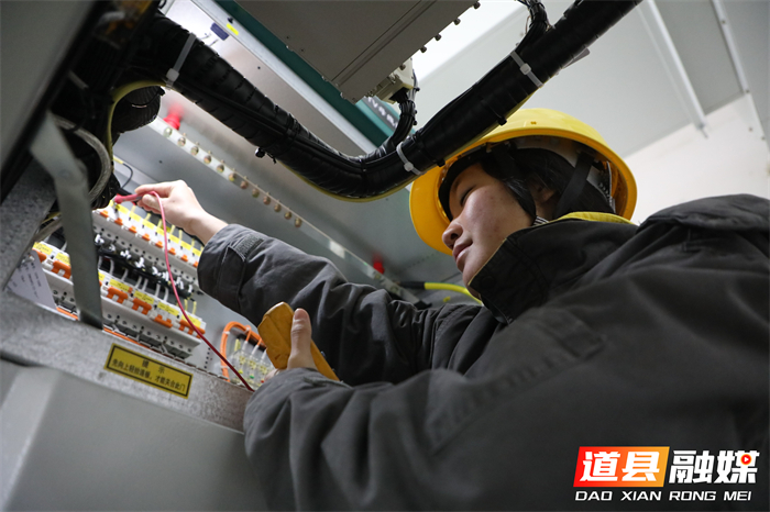 道县：仙子脚110kV变电站投运4_副本.jpg