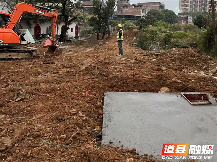 道县城管局：解民急难暖人心 锦旗致谢表真情2_副本.jpg