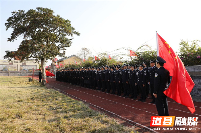追寻先烈足迹砥砺忠诚前行—道县公安局开展“绝对忠诚”红色基因传承日活动3.jpg