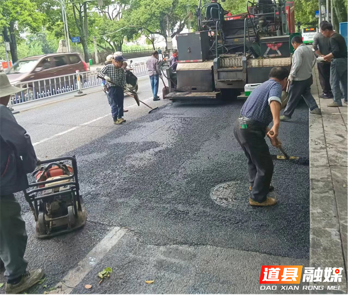 道县城管局：解民急难暖人心 锦旗致谢表真情3_副本.jpg