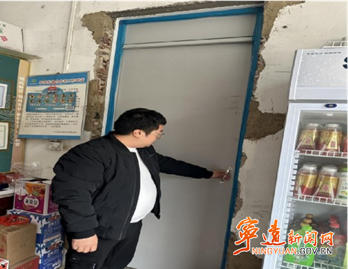 寧遠(yuǎn)：聚焦“九小場(chǎng)所”強(qiáng)力推進(jìn)防火物理分隔隱患排查整治_副本500.jpg