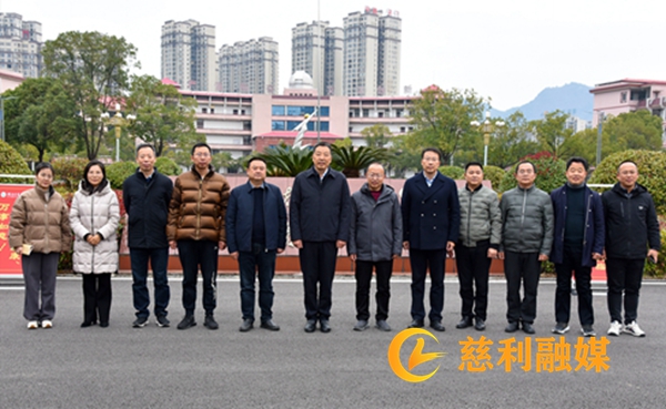 e26eb27cd83252cc110a872a9ad85b9.jpg