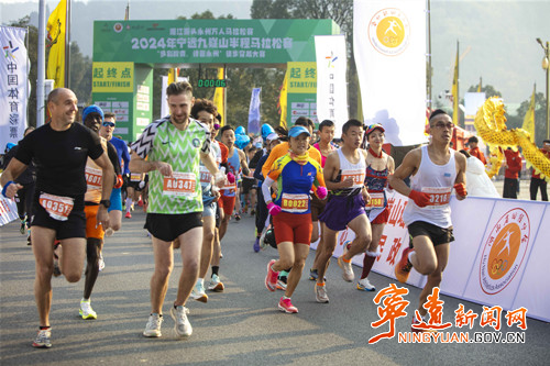 宁远： 沿着醉美四好农村路 赏绝美九嶷风光_副本_副本500.jpg