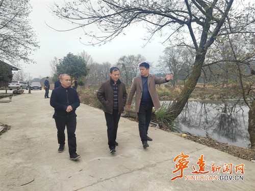 宁远：杨国基开展四季度巡路巡林巡河暨安全生产检查_副本500.jpg