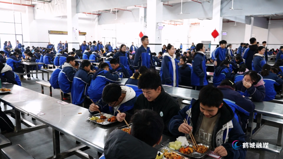 毛克文 一中 食堂.mp4_20250107_163440.767.jpg