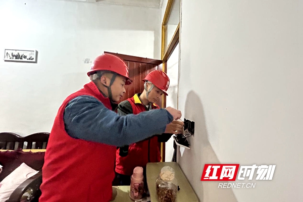 敲门3.jpg