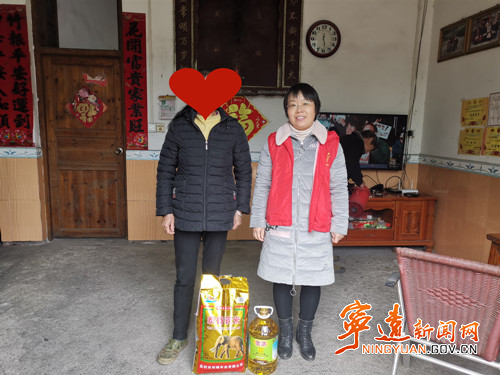 宁远：走访慰问脱贫户  真情关怀暖人心_副本500.jpg