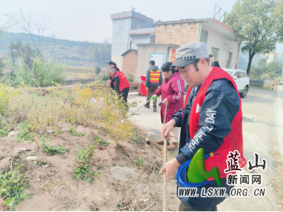 土市镇开展春节前夕环境卫生清扫志愿服务活动.png