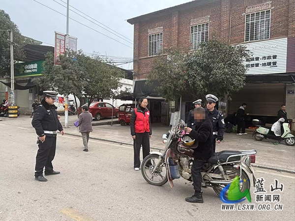 毛俊镇开展道路交通安全联合执法整治行动.jpg