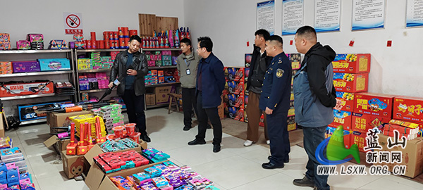 蒋勇贤前往毛俊镇开展春节前安全生产检查.jpg