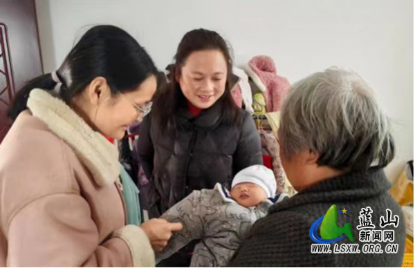 蓝山县妇幼保健院：暖心入户面访，温情守护高危孕产妇和儿童.jpg