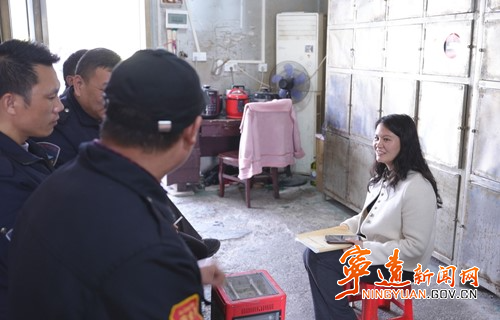 【代表风采】冯海燕:以担当践行使命,用奉献诠释初心3_副本500.jpg 【代表风采】冯海燕:以担当践行使命,用奉献诠释初心3_副本500.jpg