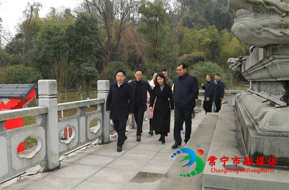 羅衛(wèi)華調(diào)研2.jpg 羅衛(wèi)華調(diào)研2.jpg